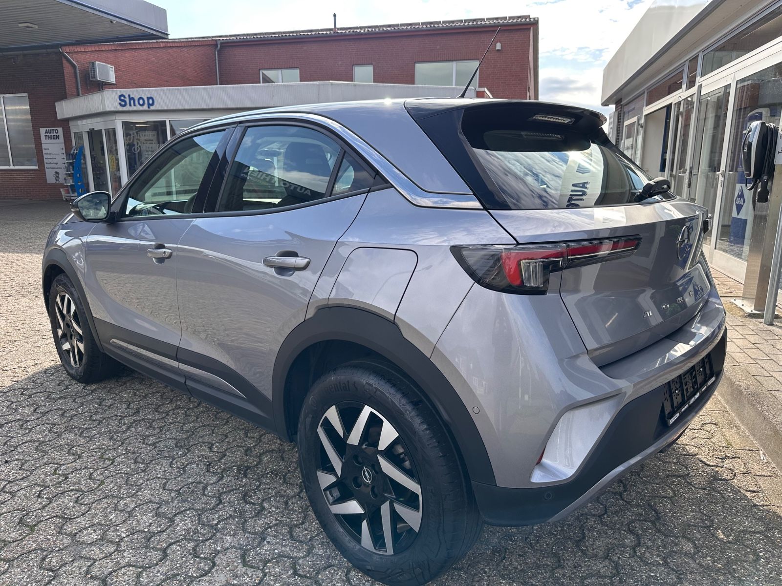 Fahrzeugabbildung Opel Mokka Business Elegance LED/PDC/APP/Kamera/Kessy