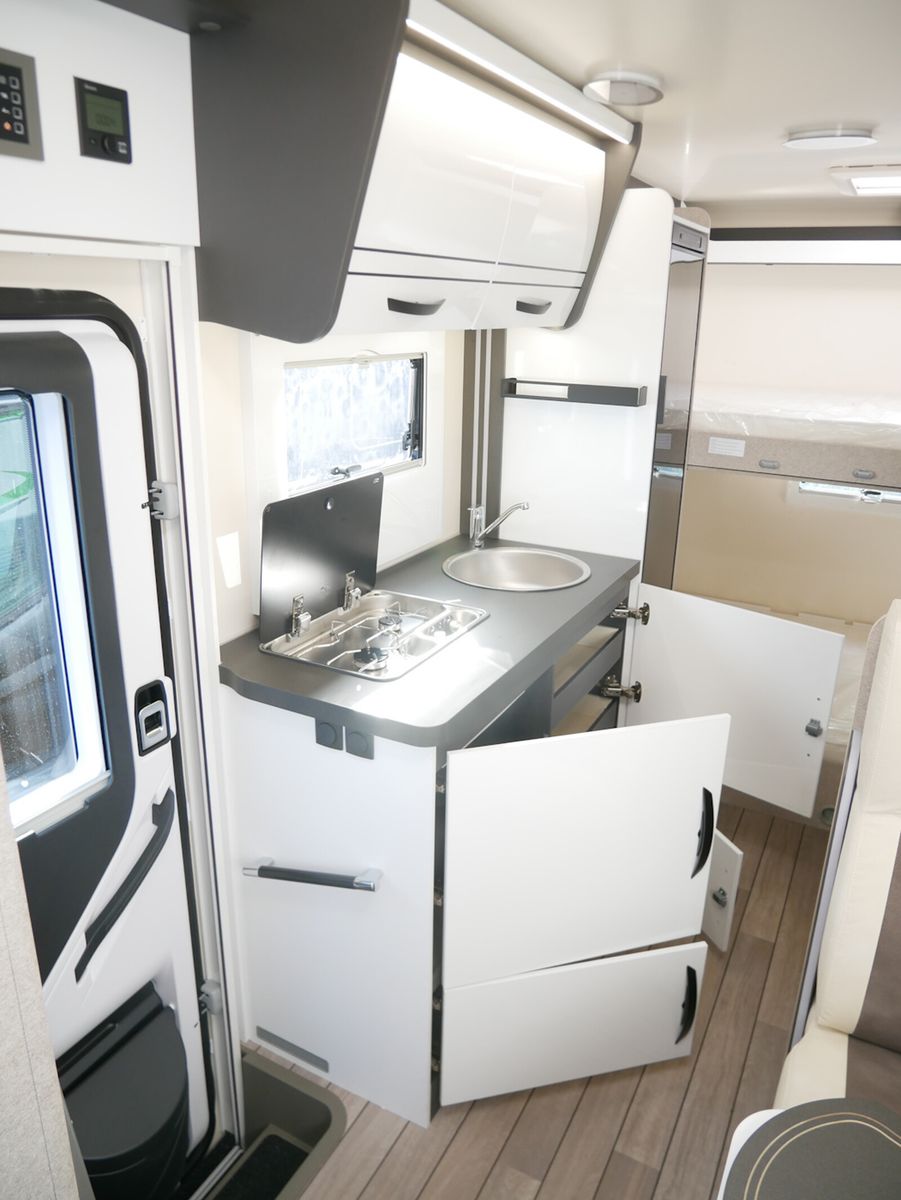 Fahrzeugabbildung Forster A FA699DVB 10970,- EUR Sondernachlass / 165 PS