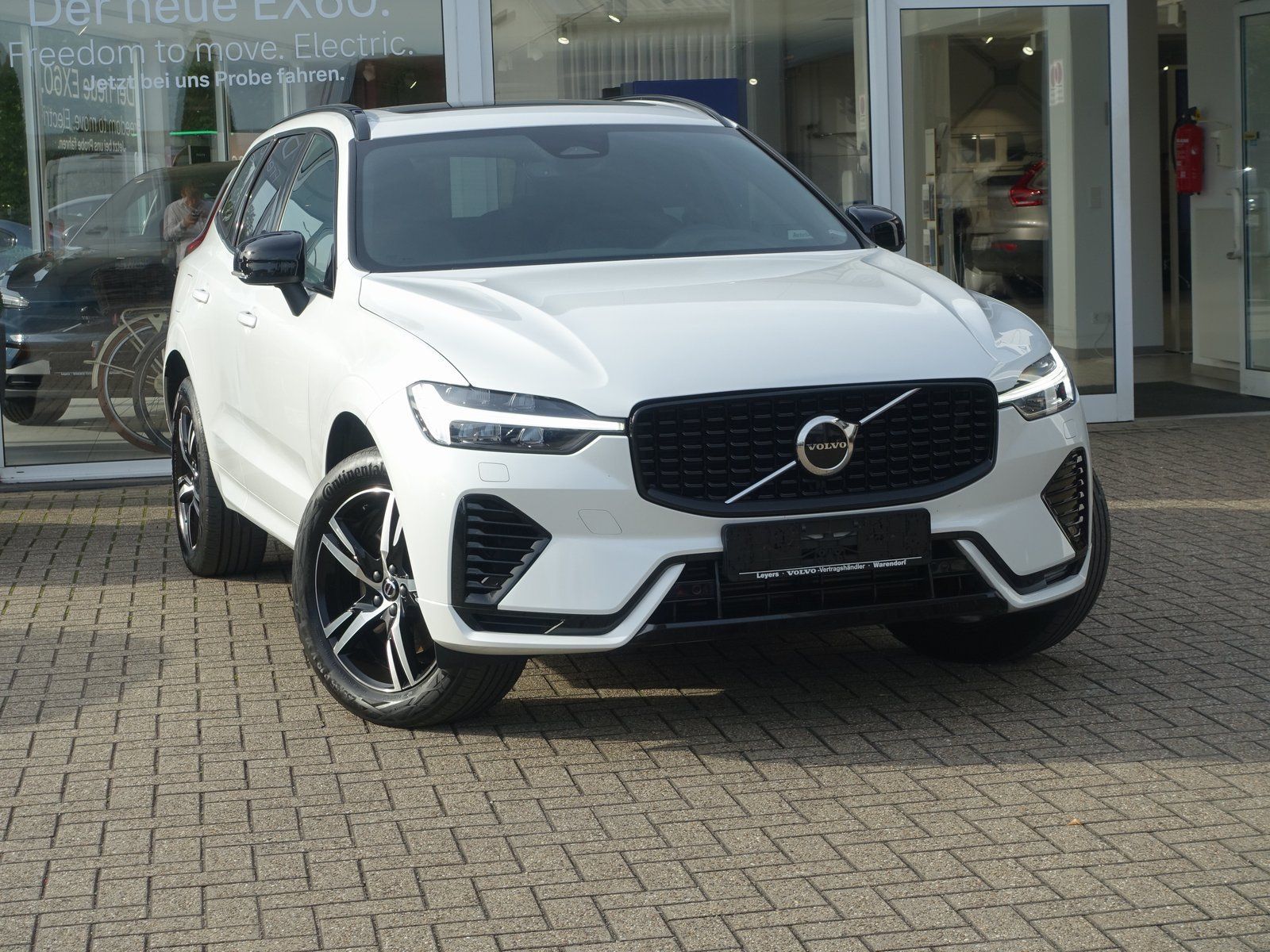 Volvo XC60 T6 AWD R-Design Pano/H&K/AHK/Kamera imagem 2
