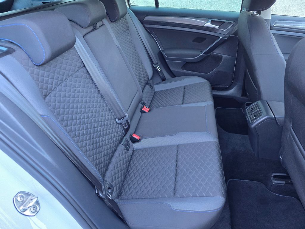 VW Golf VII Variant Join 1.6TDI 115PS erst 66Tkm VW Golf VII Variant Join 1.6TDI 115PS erst 66Tkm