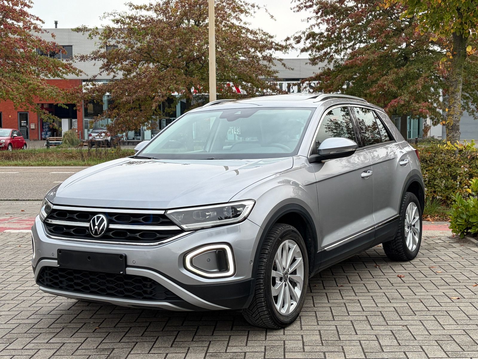 Volkswagen T-Roc Style 2.0tdi DSG Pano *13.900+Mwst* imagem 2