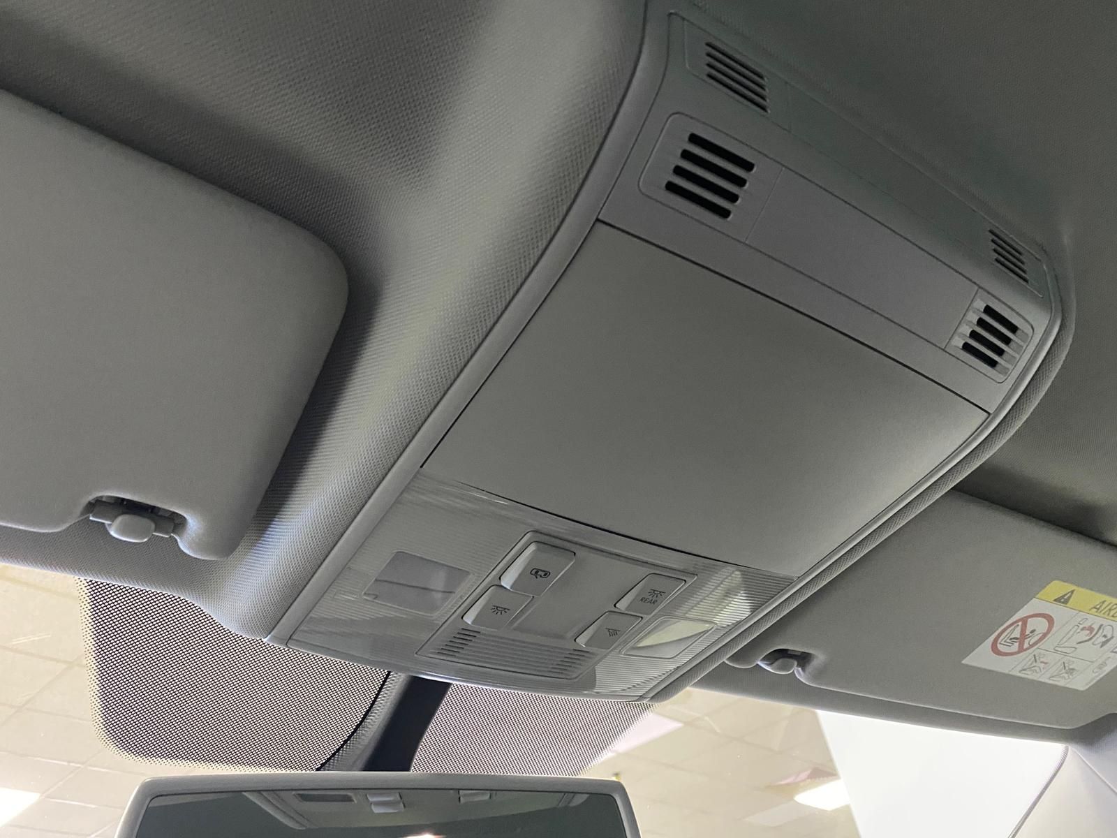 Fahrzeugabbildung Volkswagen Golf VII SPORTSVAN 1.2 TSI+ACC+SITZHEIZ+GARANTIE