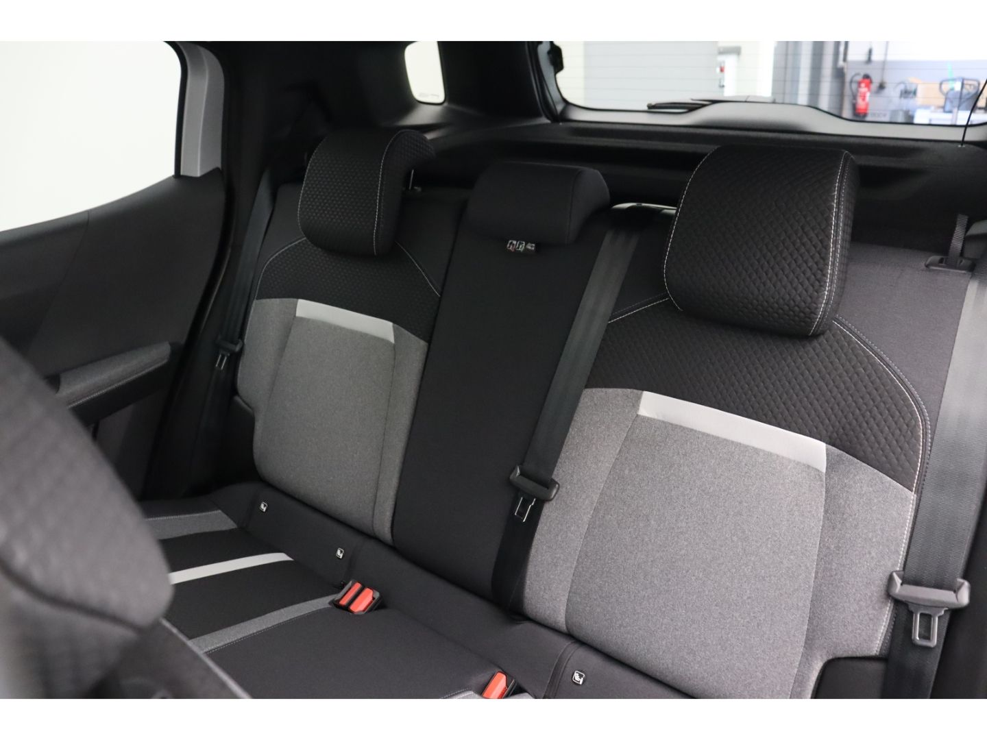 Fahrzeugabbildung Opel Frontera Electric GS 83 kW LED/ Allwetter/ Kamer