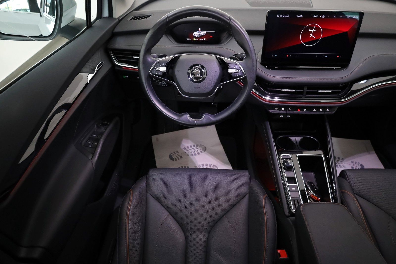 Fahrzeugabbildung SKODA Enyaq 80 x Suite,Leder,Kamera,Wärmepumpe,ACC