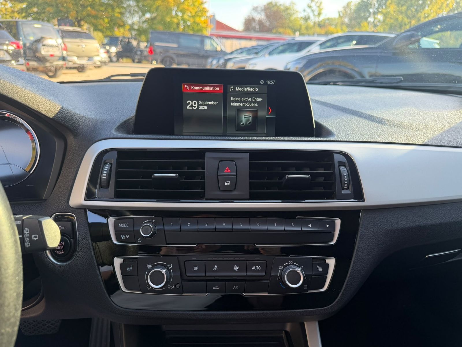 BMW 118 118 d Aut.*Digital Tacho*Navi*LED*Edition Msport, Ansicht 15