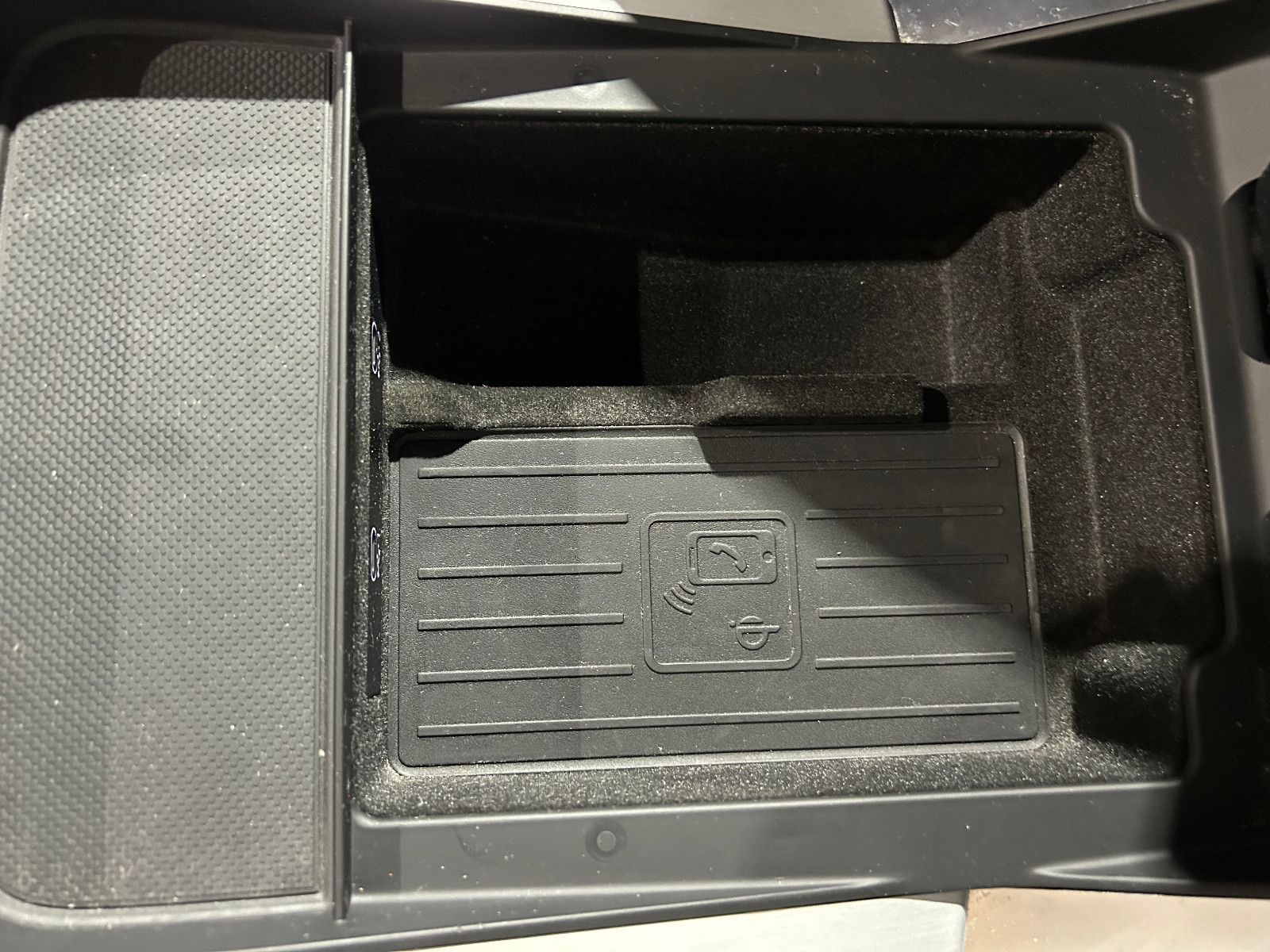 Fahrzeugabbildung Audi Q7 50 TDI quattro/S-LINE/HEAD-UP/COMPETITION/NAV