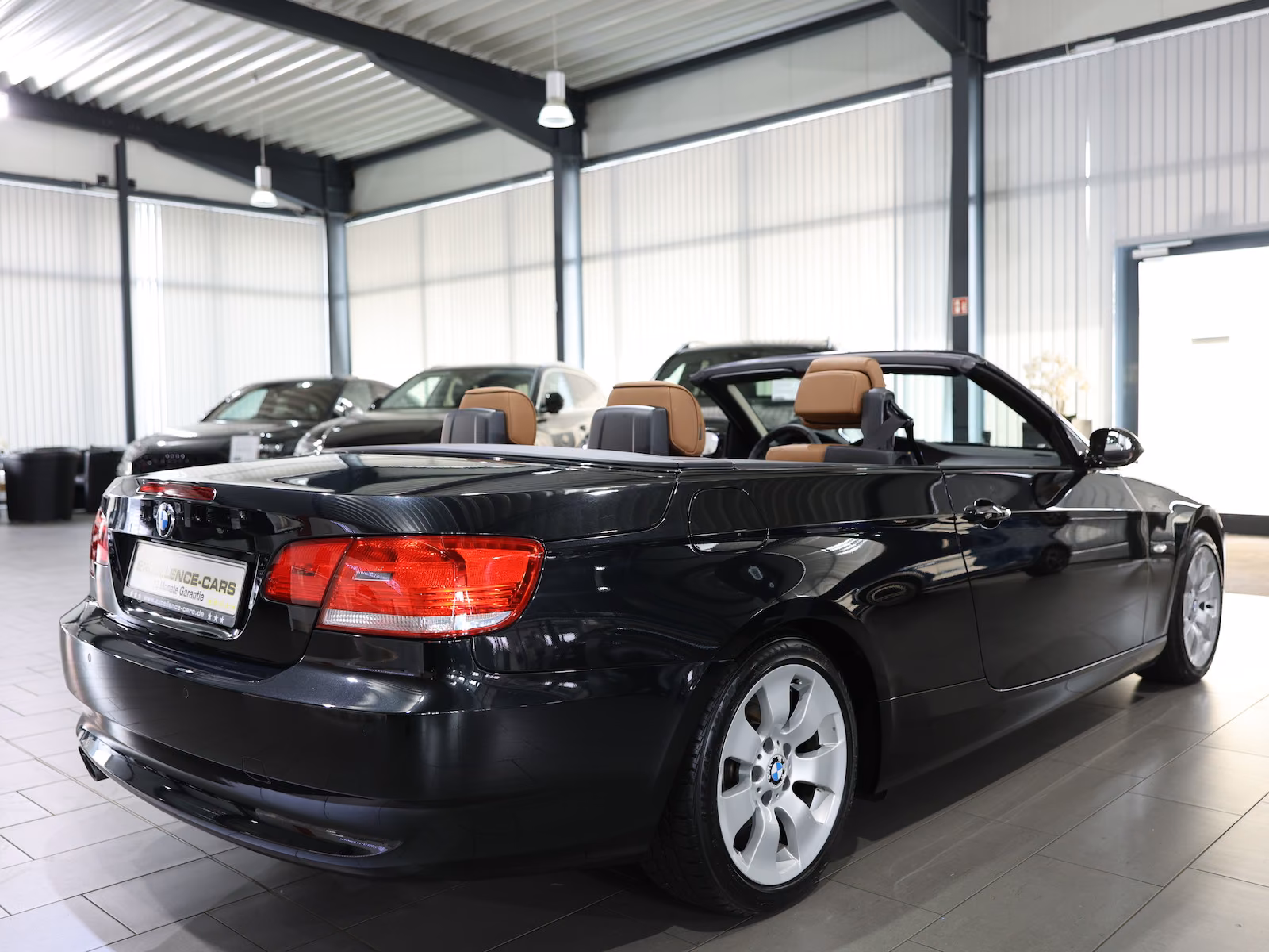 BMW 325i CABRIO SPORT SHADOW 1.HAND / BLACK & BROWN
