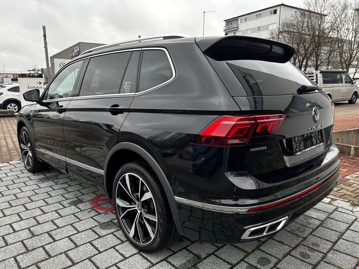 Tiguan Allspace 2.0TSI4M R-Line IQ*Kamera7Sitze!