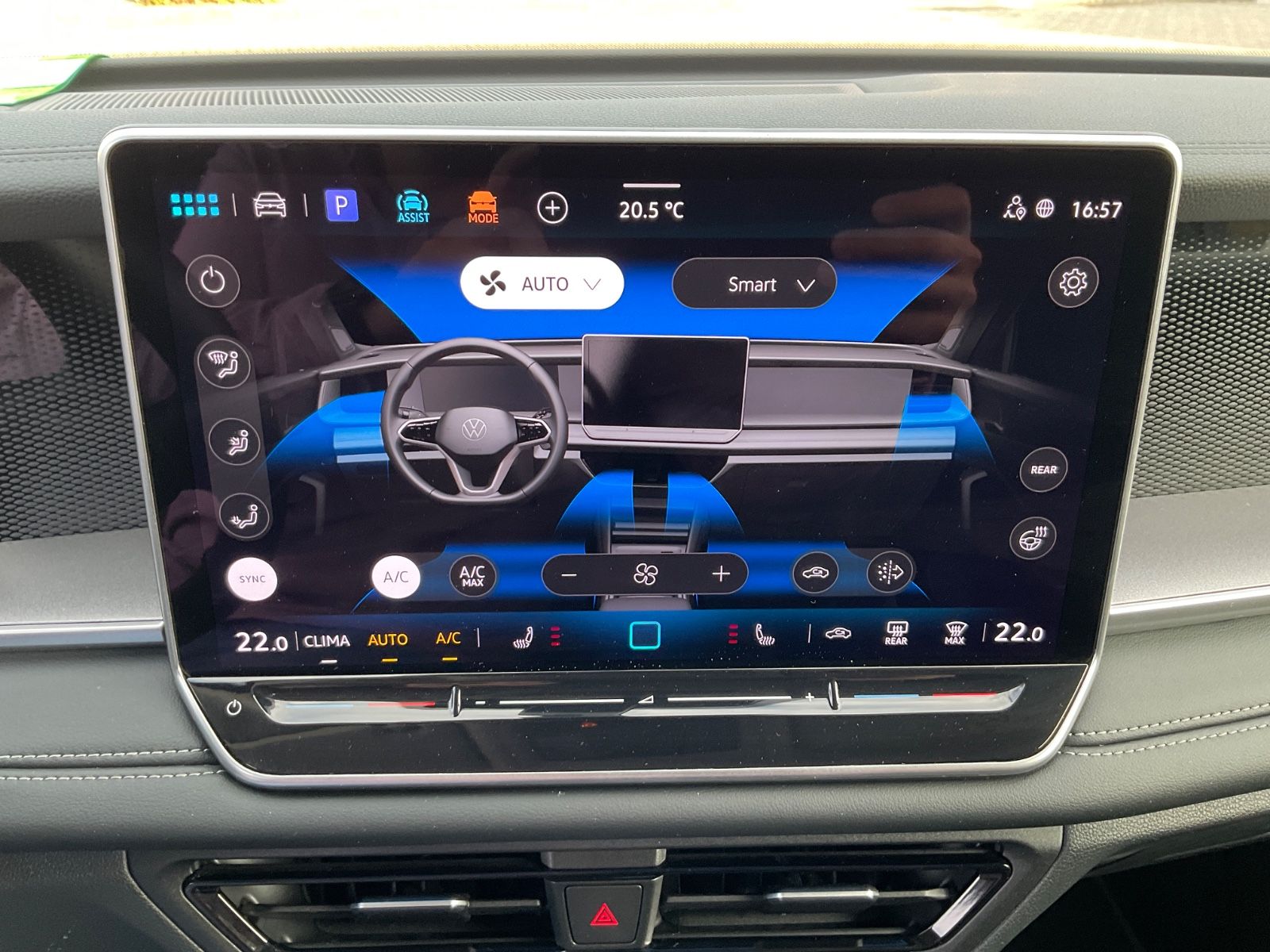 Fahrzeugabbildung Volkswagen Tayron 2.0 TDI 4M,AHK,Navi,Kamera,7-Sitzer,IQ