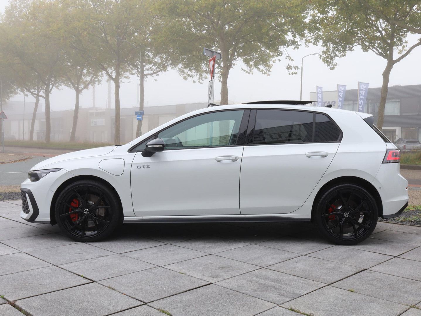 Volkswagen Golf GTE Panodak | leder | 19"Inch | Black Style imagem 2