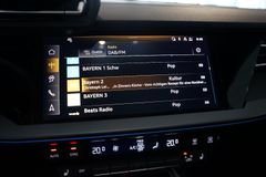AUDI A3 Sportback 35 TFSI | 2x S line | Pano | Carbon AUDI A3 Sportback 35 TFSI | 2x S line | Pano | Carbon