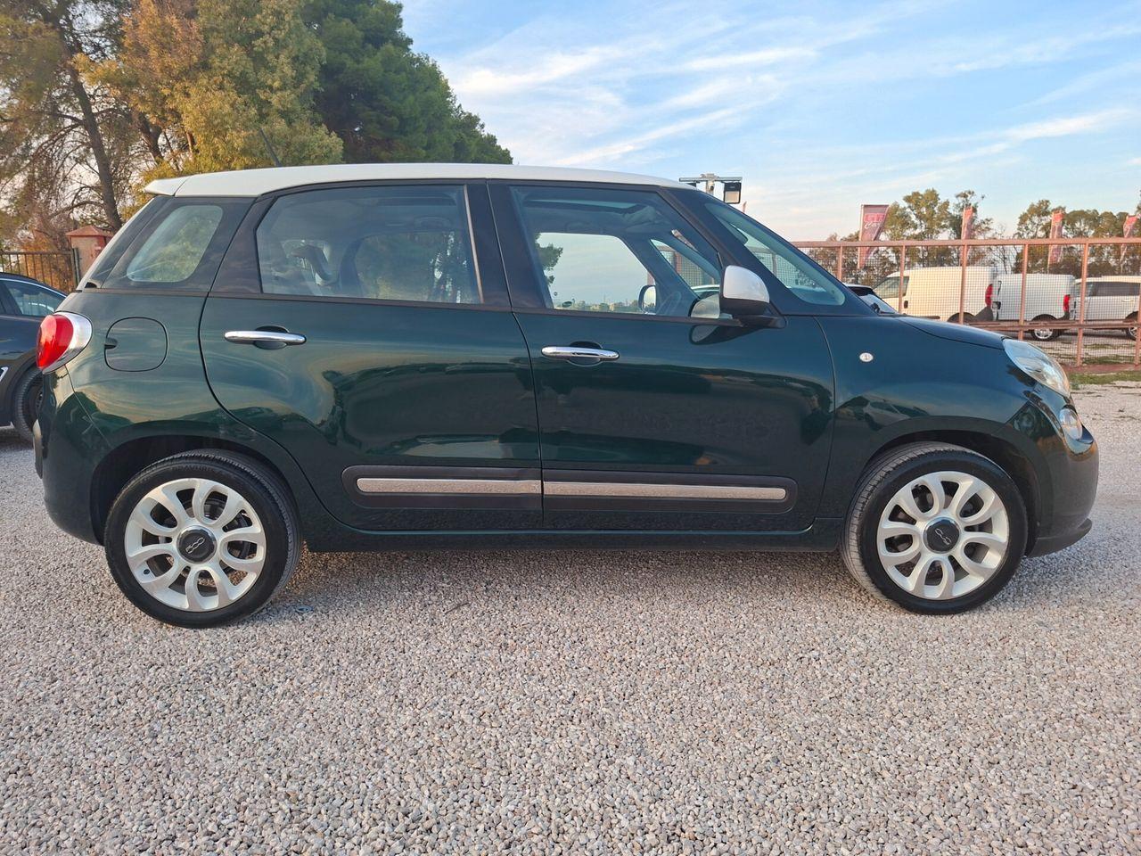 Fiat 500L 2012 — photo 8