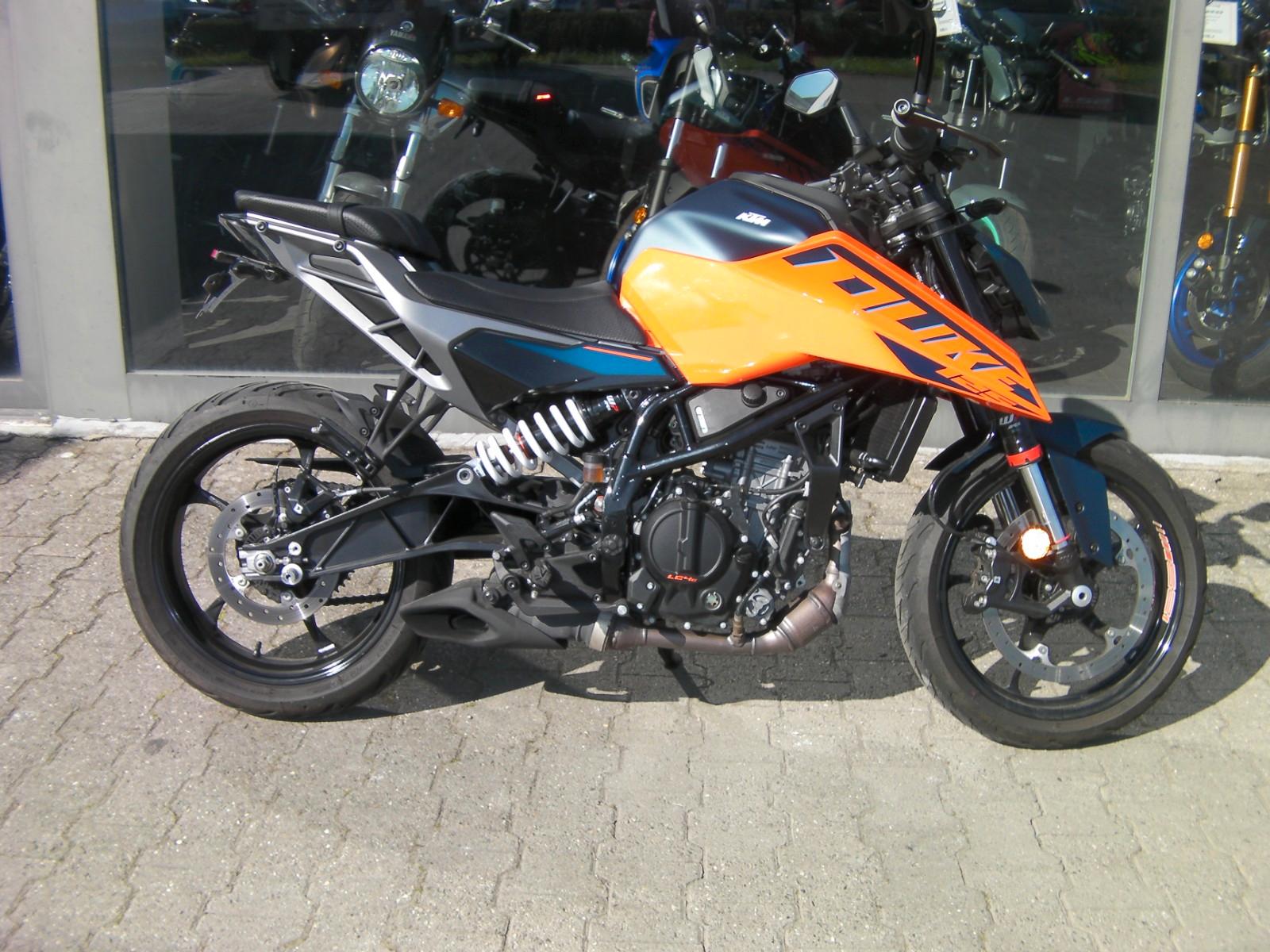 KTM 125 Duke *tiefergelegt 45 mm