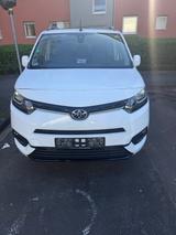 Toyota Proace City 1,5-l-D-4D 96kW L1 Executive Exe...