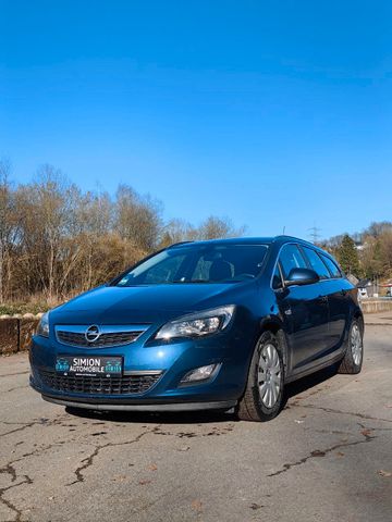 Opel Astra J Sports Tourer Sport