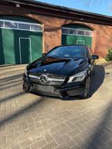 Mercedes-Benz Mercedes CLA 180 Shooting Brake AMG - gebrauchte Mercedes-Benz CLA 180 Shooting Brake aus dem Jahr 2015