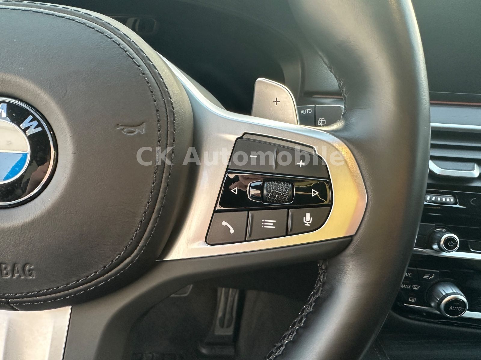 Fahrzeugabbildung BMW 530d xDrive M-Sport Facelift/Laser/Head-Up/AHK