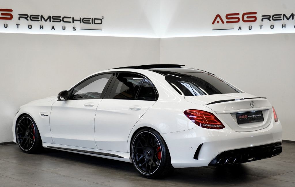 Mercedes Benz C 63 Amg