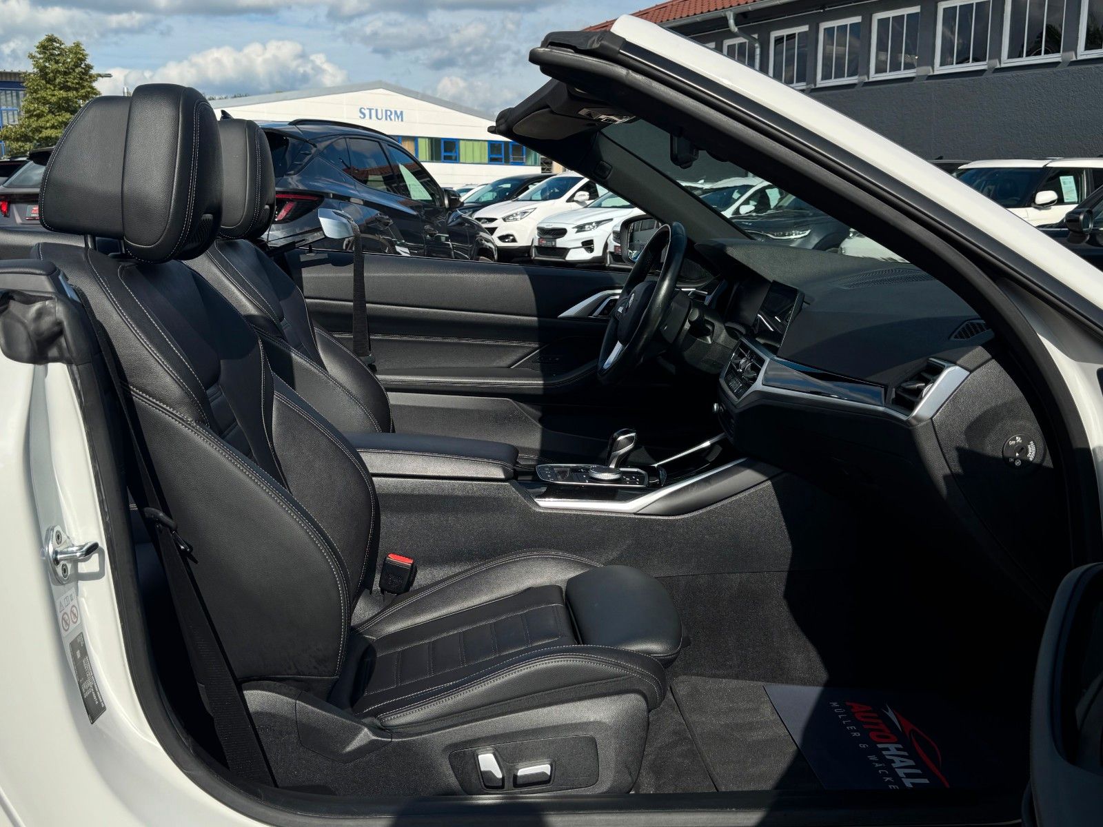 Fahrzeugabbildung BMW 420i Cabrio Aut. Memory Leder CAM HiFi AHK