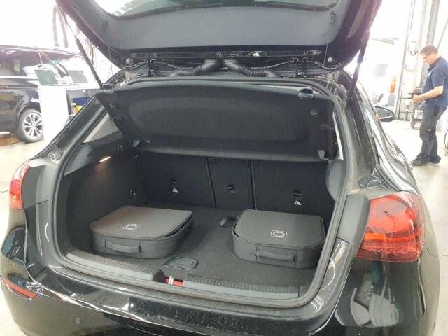 Mercedes-Benz A 250 e R-Kamera+LED+TOTW+SHZ+DAB