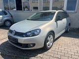 Volkswagen Golf VI Variant Style,Mod.2012 - mit Benzin-Antrieb: Gold, Kombi