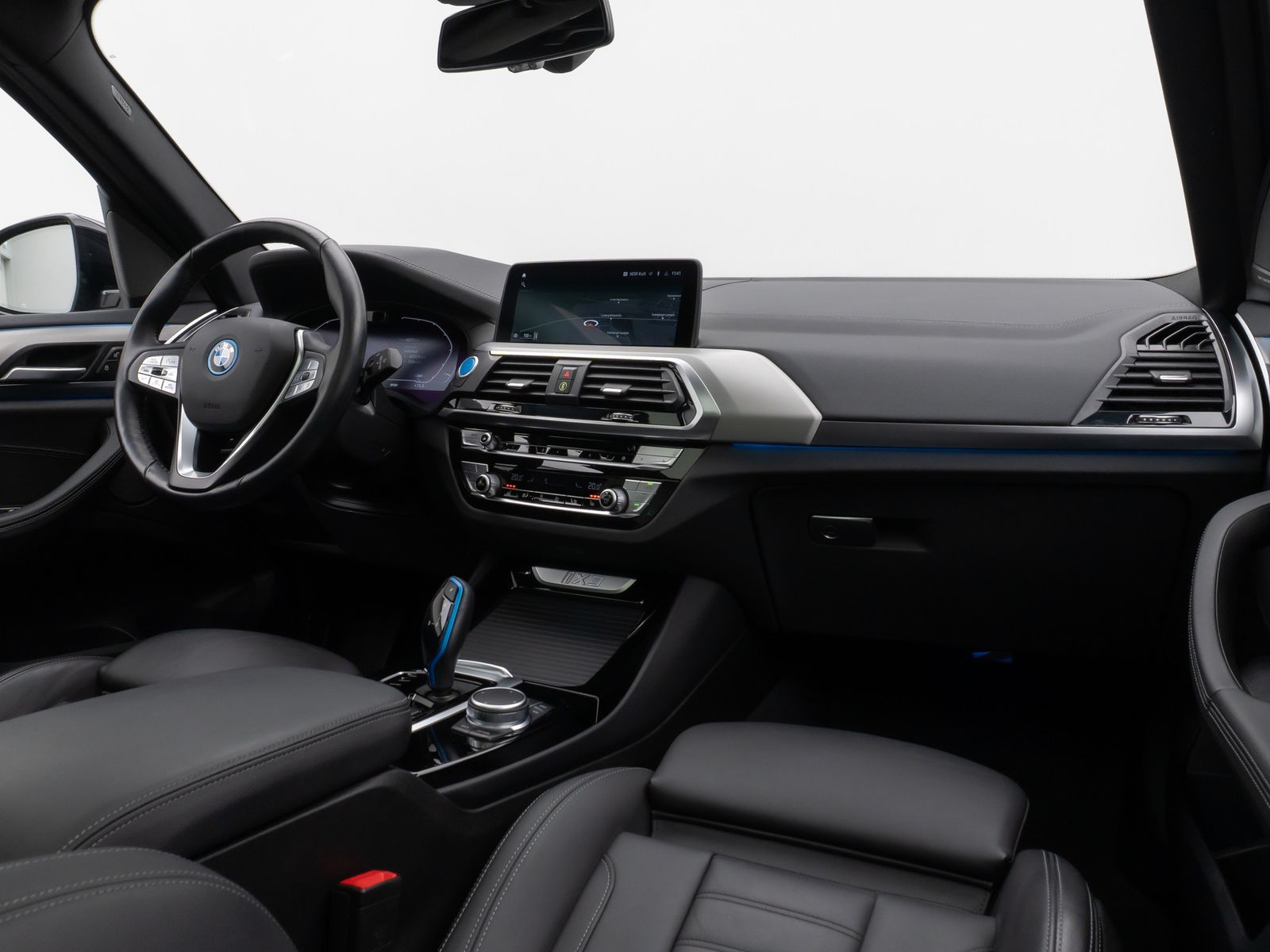 Fahrzeugabbildung BMW iX3 Impressive Panorama 360°HUD DAB H/K Sport