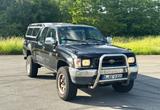 Toyota Hilux 2.4i 4x4 Allrad Hardtop - Toyota Hilux mit Benzin-Antrieb