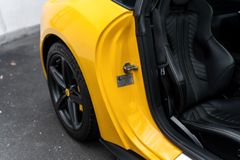Fahrzeugabbildung Ferrari F12 Berlinetta Giallo Modena *MwSt./Scheckheft*