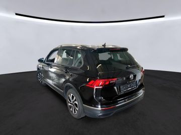 Volkswagen Tiguan - 4