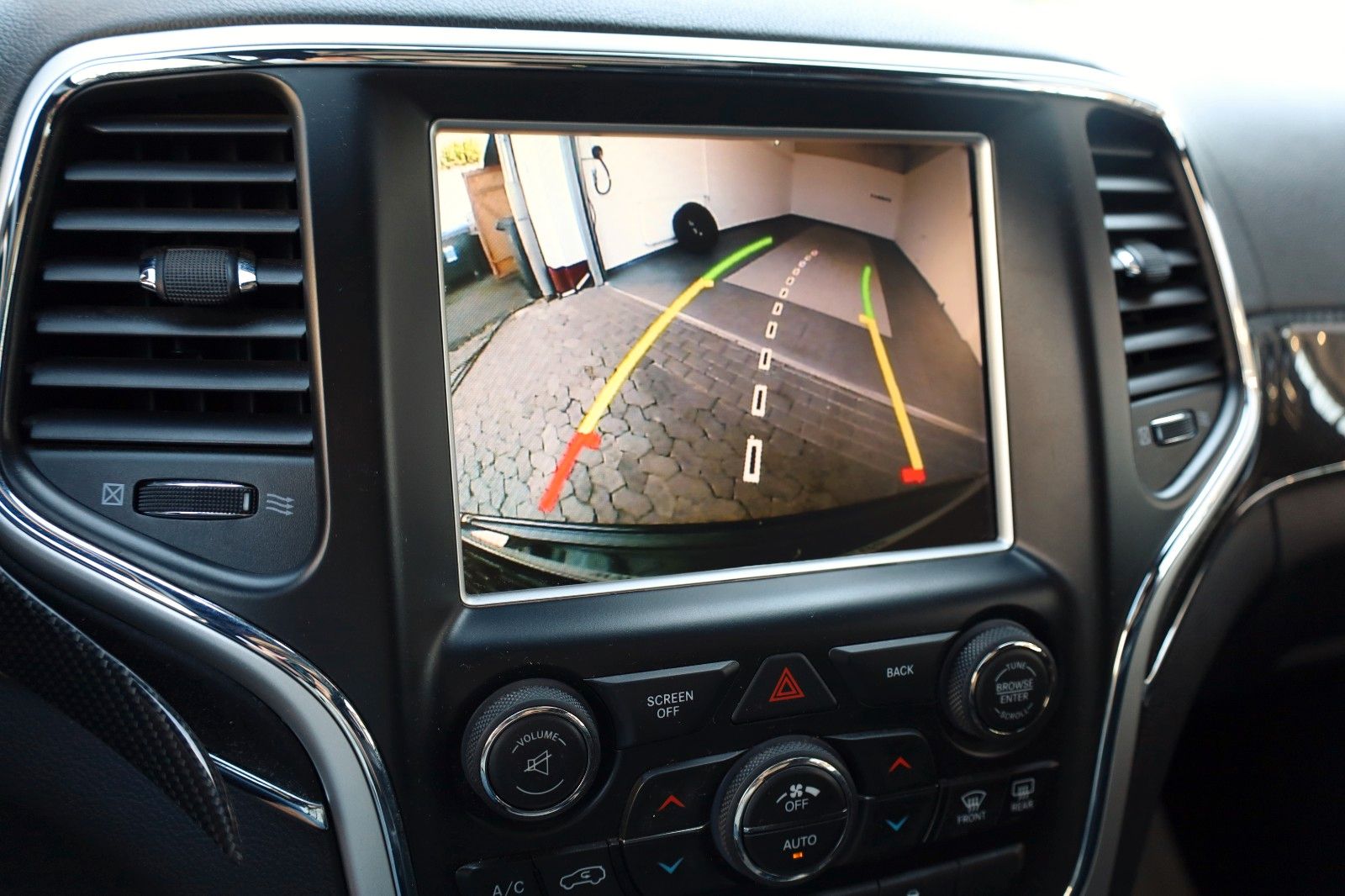 Fahrzeugabbildung Jeep Grand Cherokee 6.4 V8 HEMI SRT Leder,Navi,ACC,SH