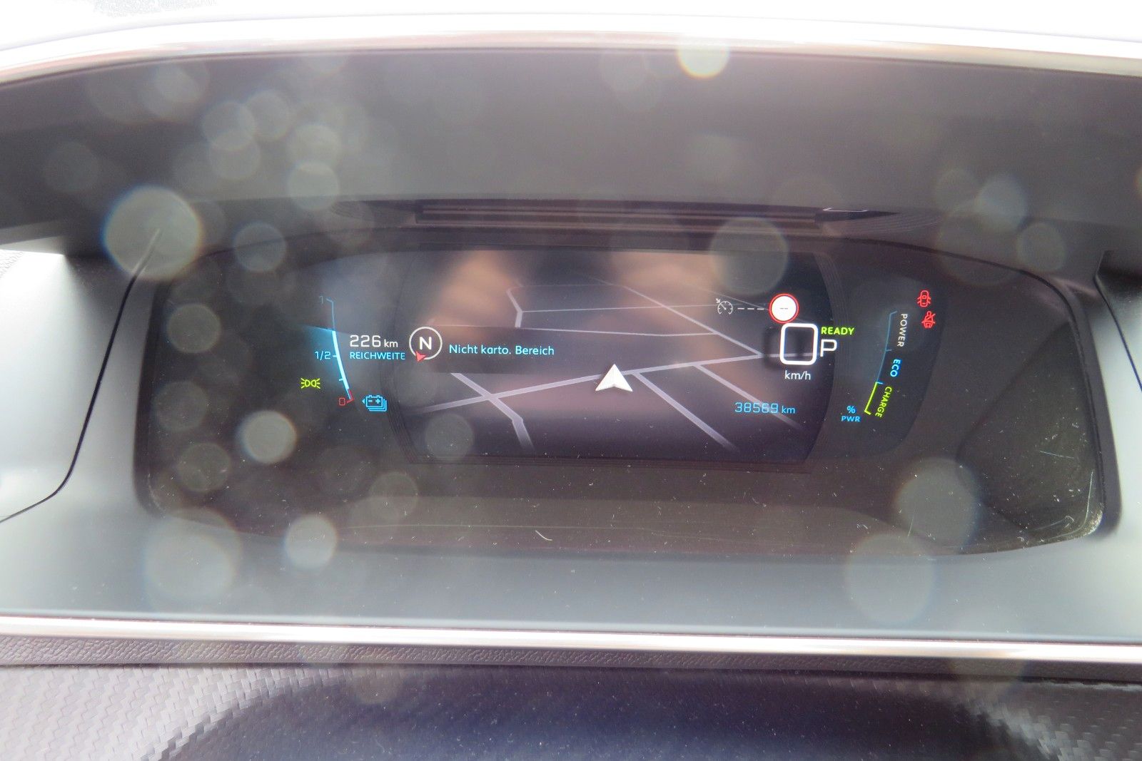 Fahrzeugabbildung Peugeot 2008 e- GT SITZH. NAVI KAMERA PDC 1.HD
