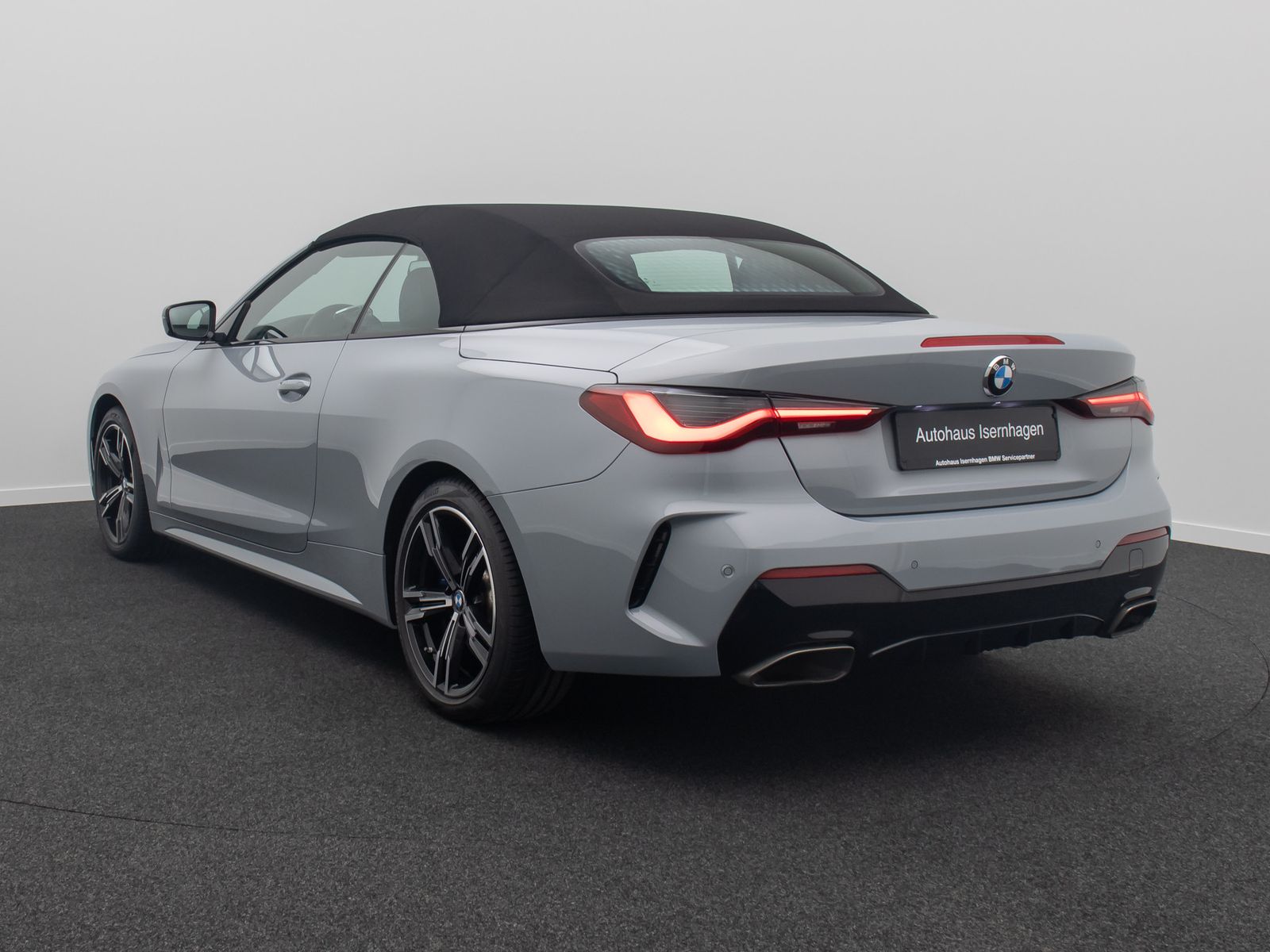Fahrzeugabbildung BMW M440i Cabrio DAB H/K CockPitPro AHK Alarm 18Zoll