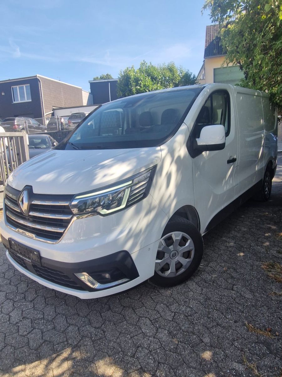 Renault Trafic - 1