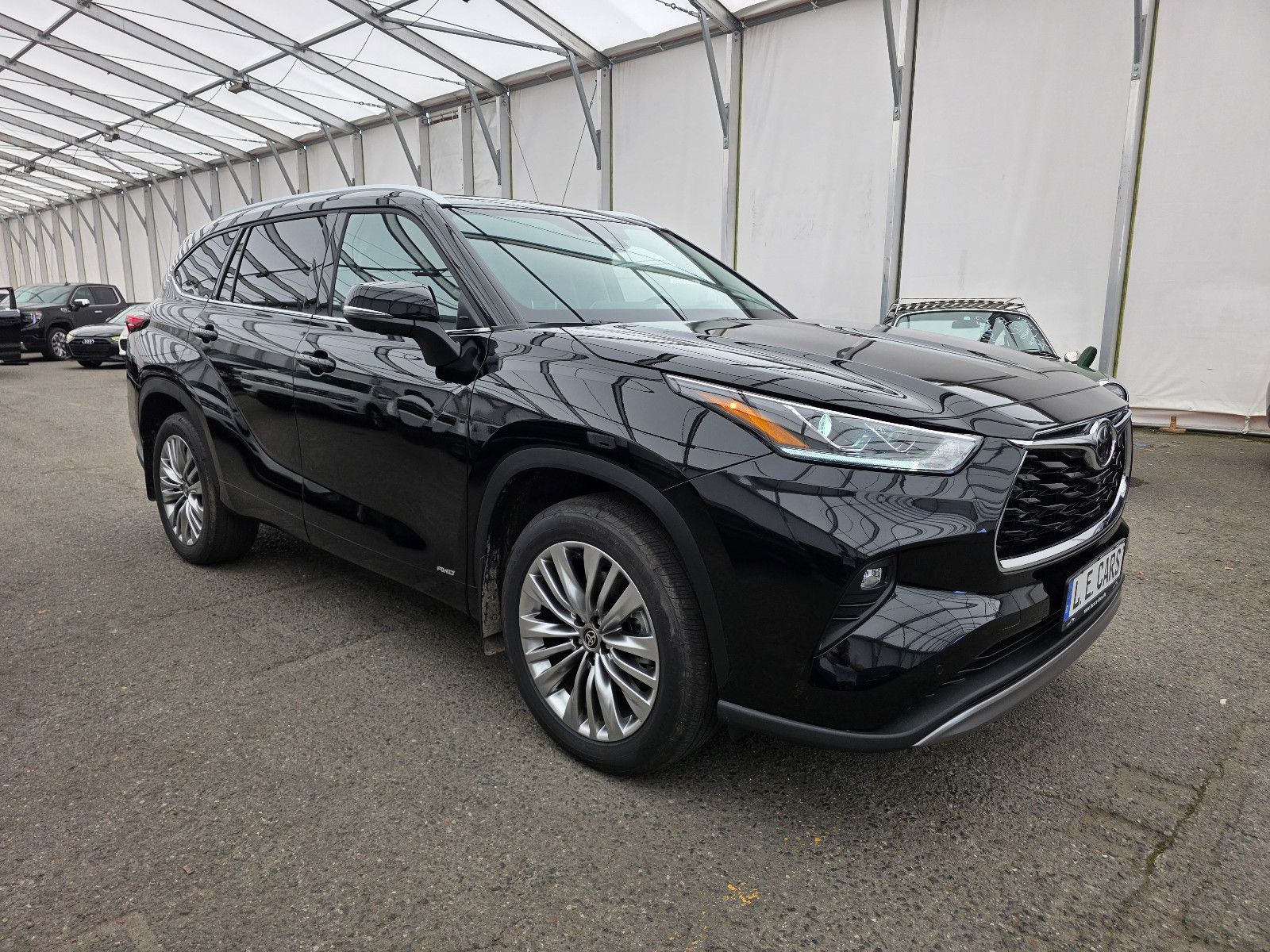 Fahrzeugabbildung Toyota Highlander Platinum T1: 59.000 EURO , Stock !!!