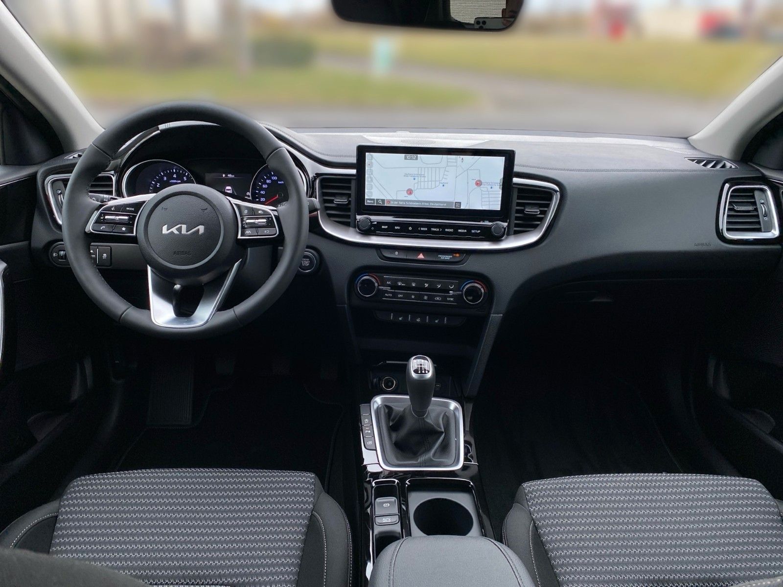 Fahrzeugabbildung Kia CEED_SW 1.0T 100 ULTIMATE STY JBL