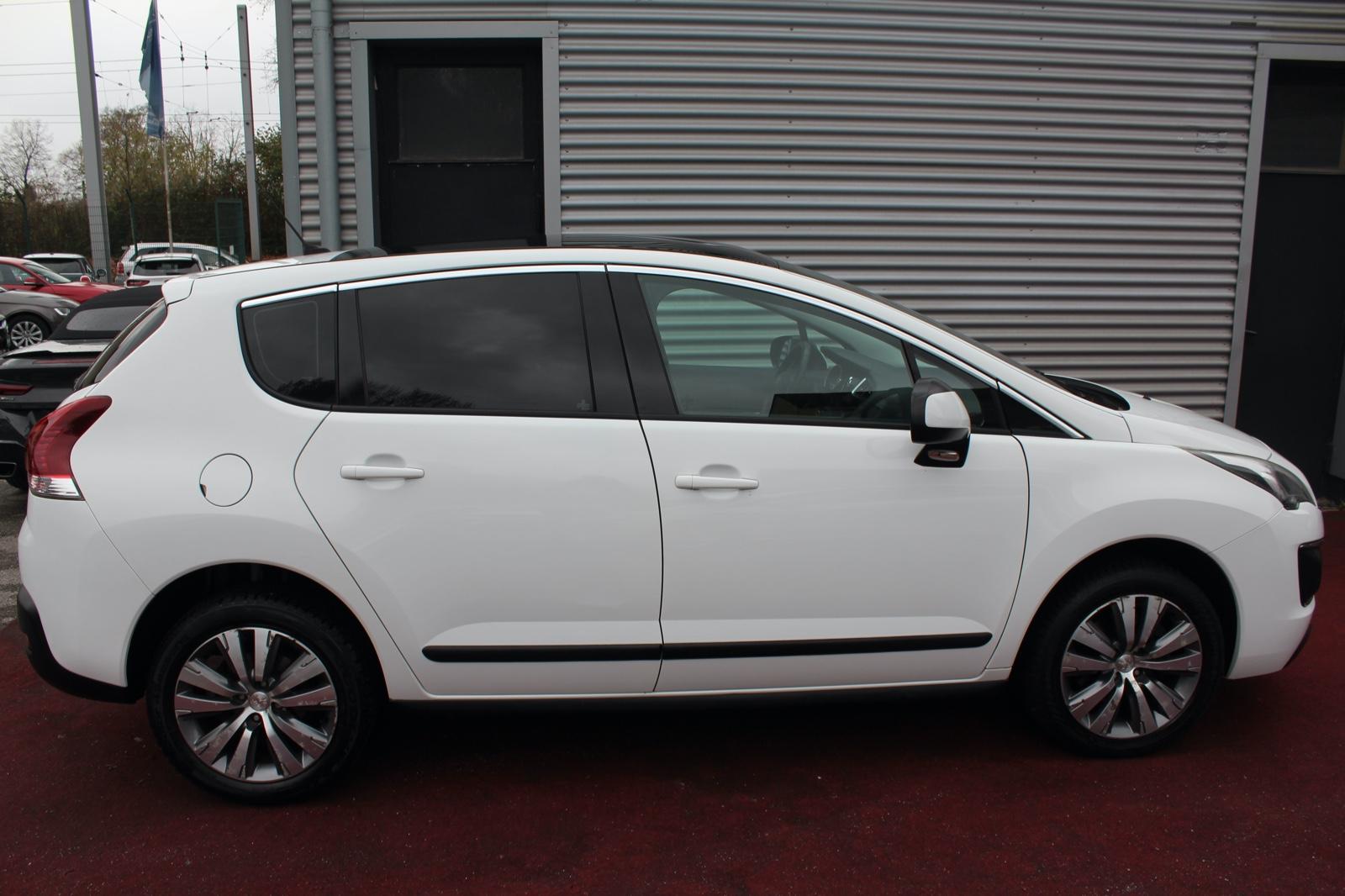 Peugeot 3008 ACTIVE AUTOMATIK KLIMA PANORAMA PDC