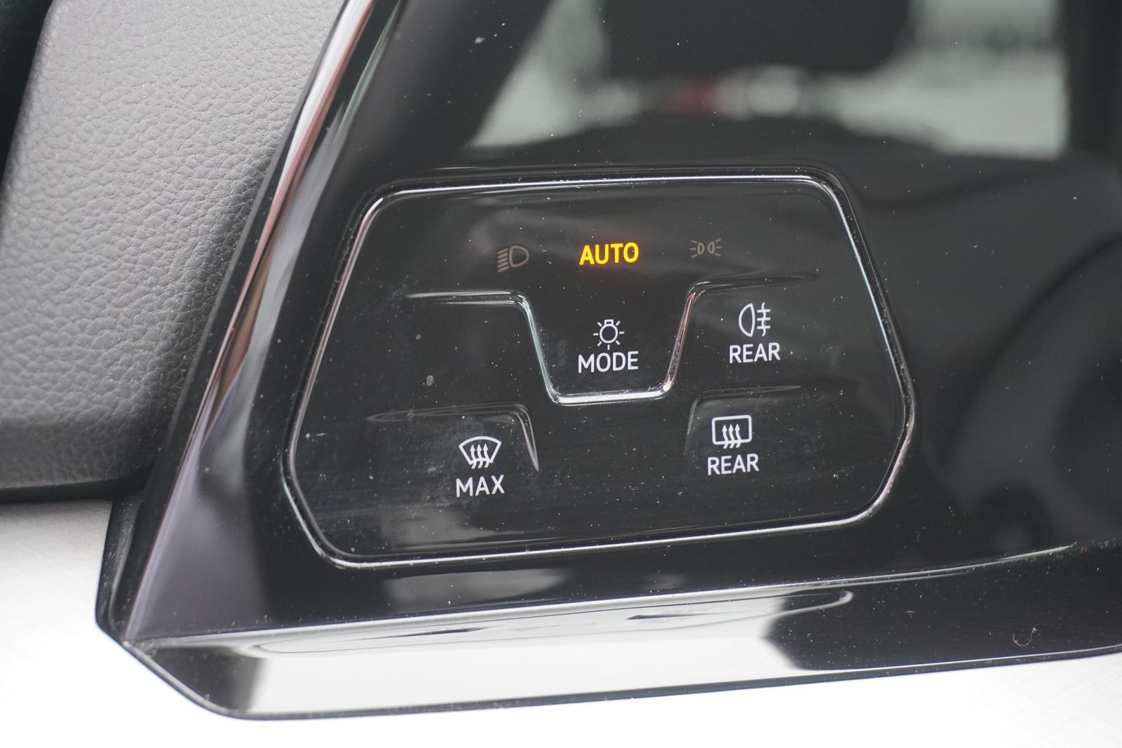 Volkswagen Golf VIII Variant 1.0 Life LED Navi ACC Kamera, миниатюра 23