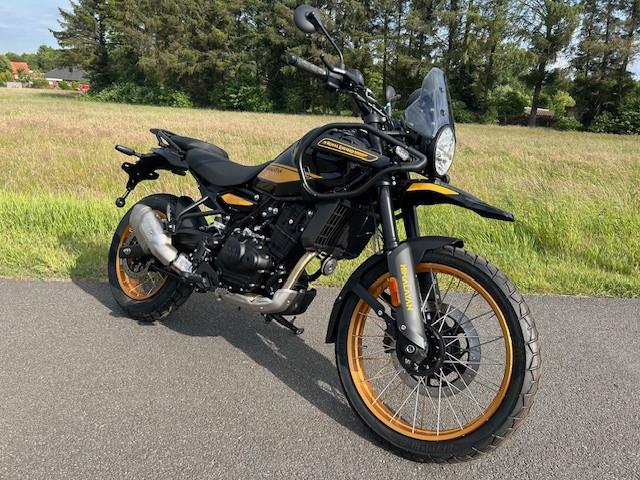 Royal Enfield Himalayan 450 tubeless Hanle black