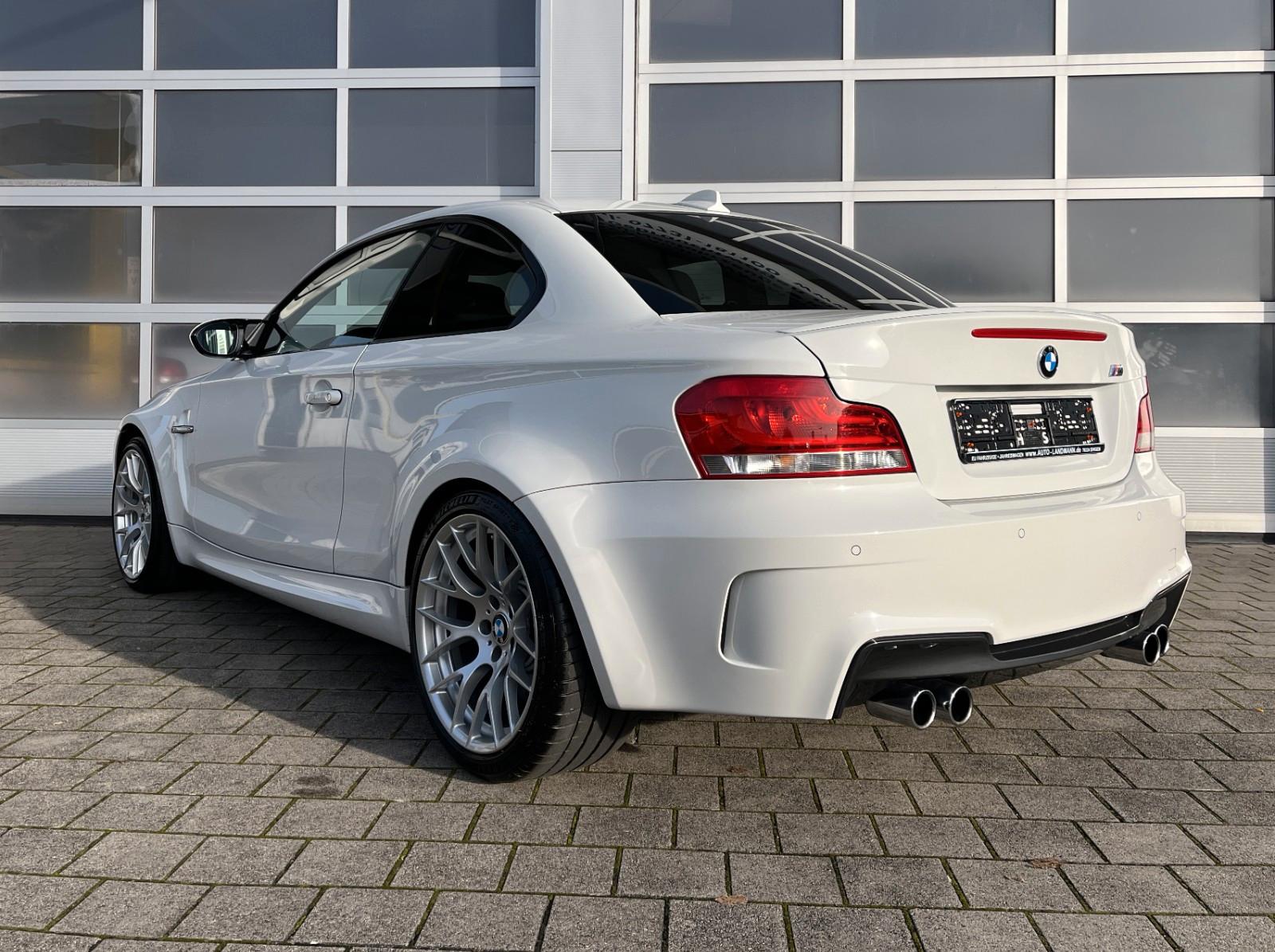 BMW 1er M Coupé DE-FZG BMW-SCHECKH NAV-PROF SHADOW-L