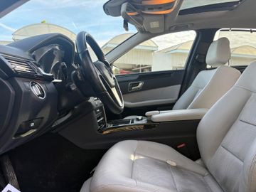Mercedes E 220 - 9