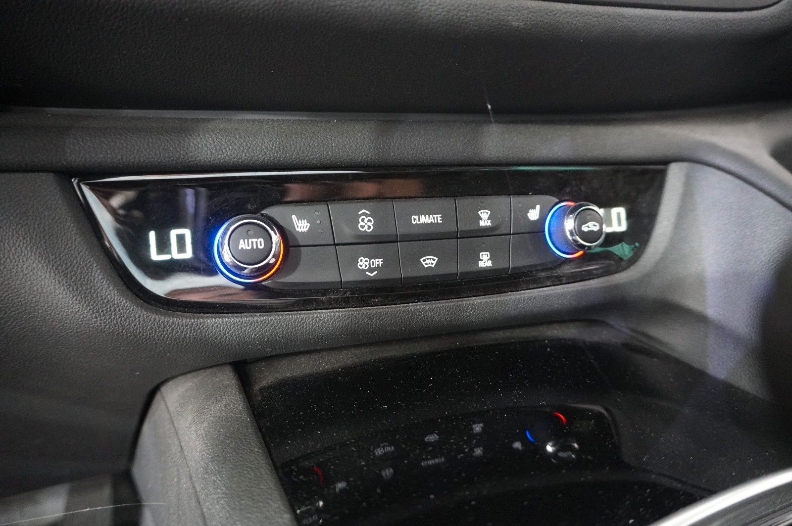 Fahrzeugabbildung Opel Insignia B ST 2.0D BUSINESS NAVI/LED/KAMERA/AHK