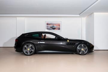 صورة 8 لـ 2020 Ferrari GTC4LUSSO