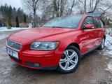 Volvo V50 2.4 Momentum AHK TOP Zustand viele Neuteile - gebrauchte Volvo V50 aus dem Jahr 2004