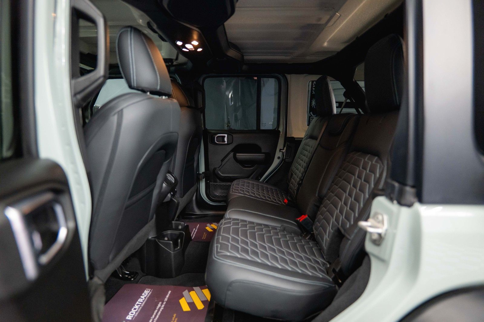 Fahrzeugabbildung Jeep Wrangler 2.0 T UNLIMITED SPORT S OFFROAD 4x4 LED