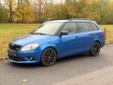 Skoda Fabia RS 1.4 TSI DSG 179 PS  - Skoda Fabia mit Benzin-Antrieb: Blau, Kombi, 1.4