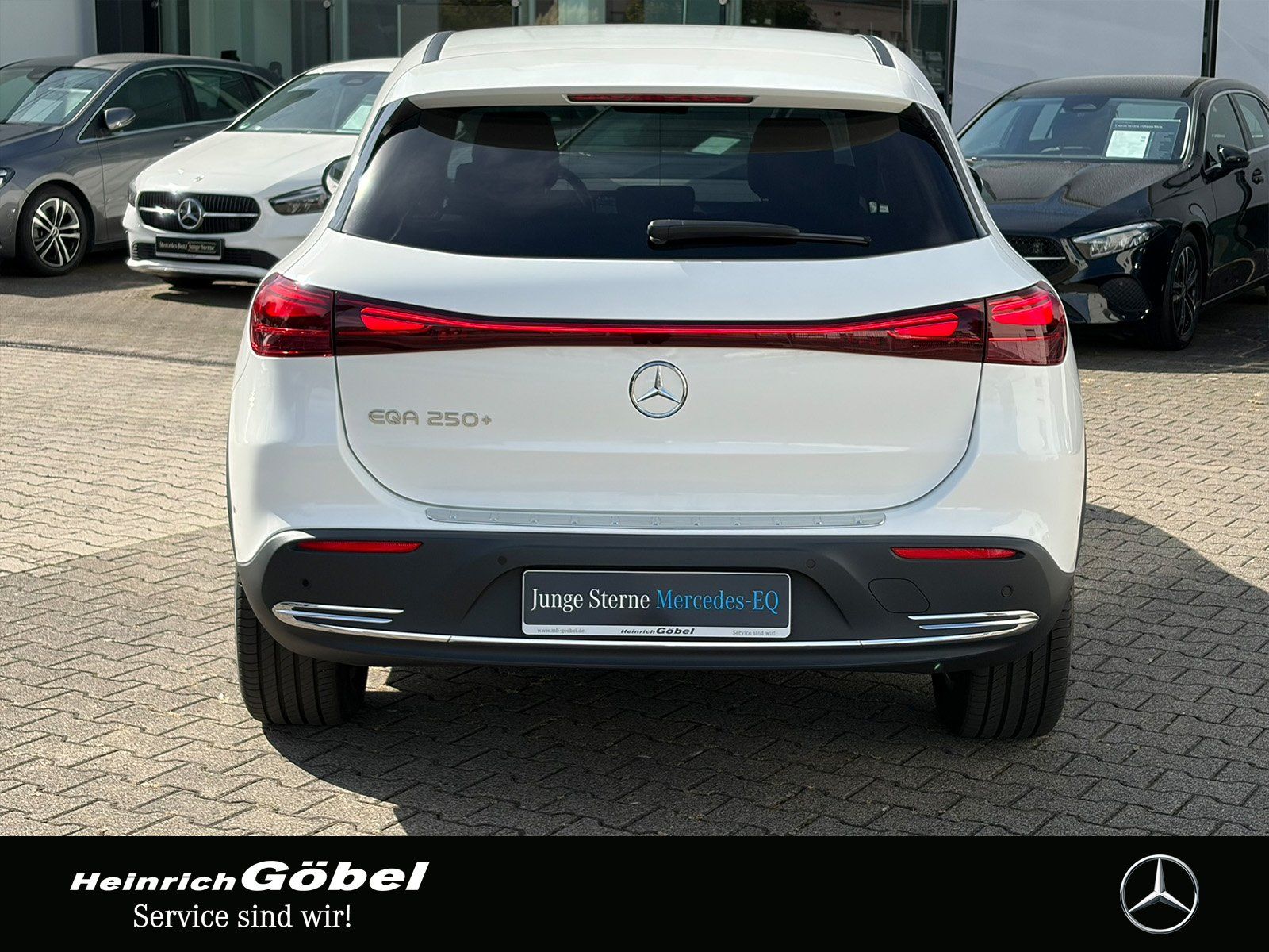 Fahrzeugabbildung Mercedes-Benz EQA 250+ PROGRESSIVE*FAP*MEMORY*DISTRONIC*AMBIEN