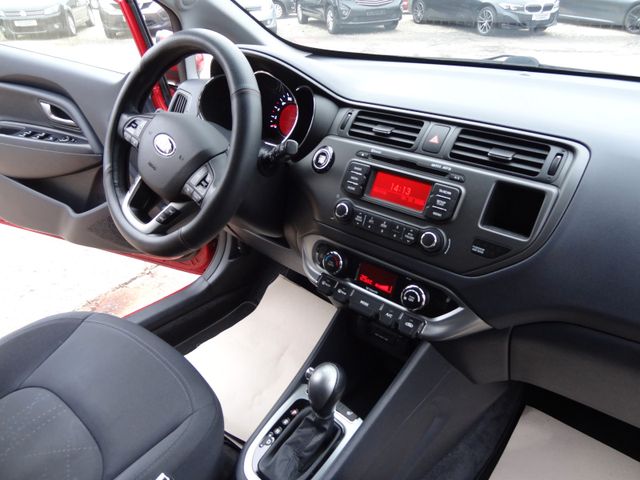 Fahrzeugabbildung Kia Rio Spirit/1.Hd/Automatik/84TKM/SitzH/PDC/
