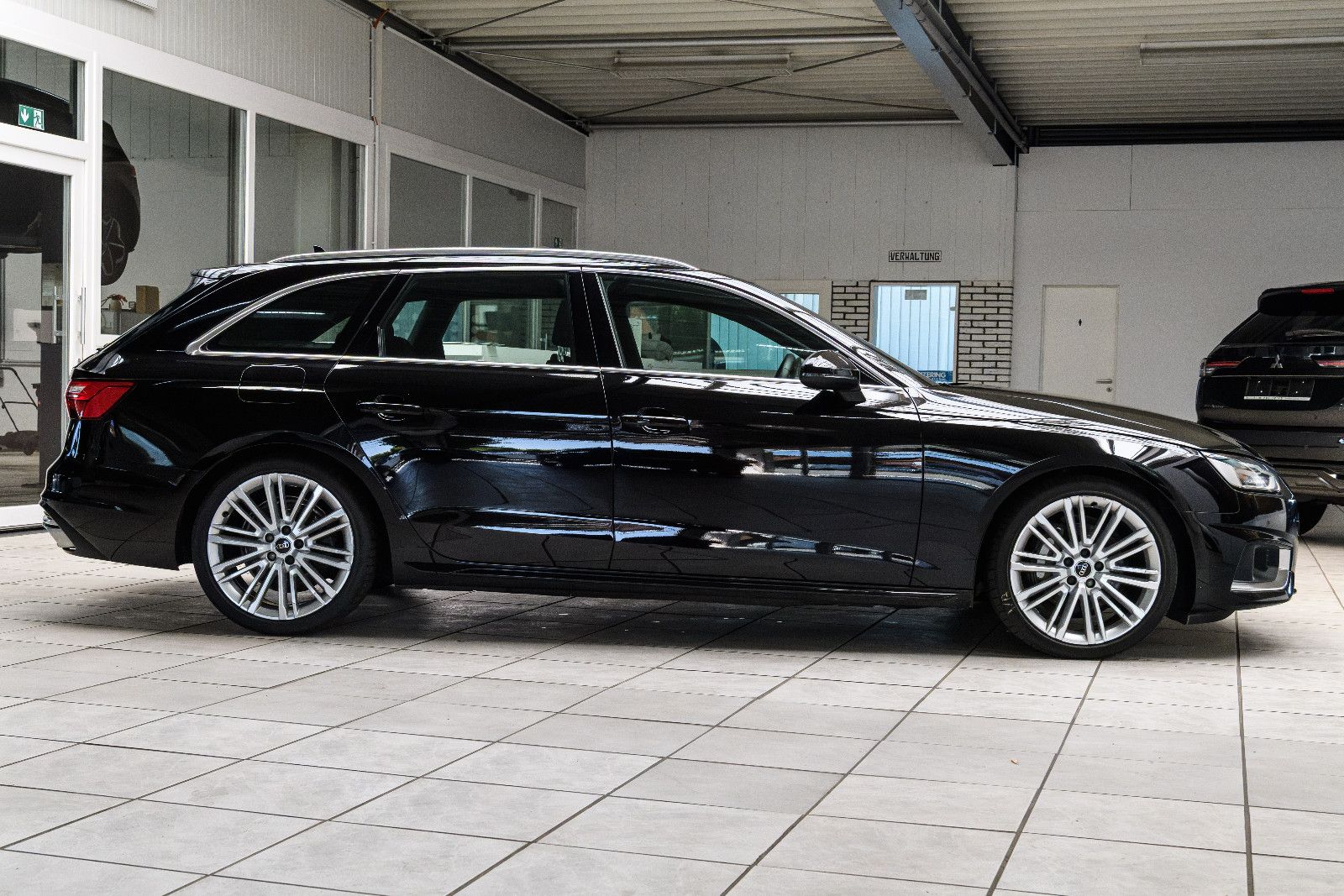 Fahrzeugabbildung Audi A4 Avant 40 TDI quattro advanced + Kamera +
