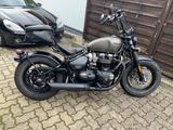 Triumph Bonneville Bobber Black "Zahnriemen" - Offers