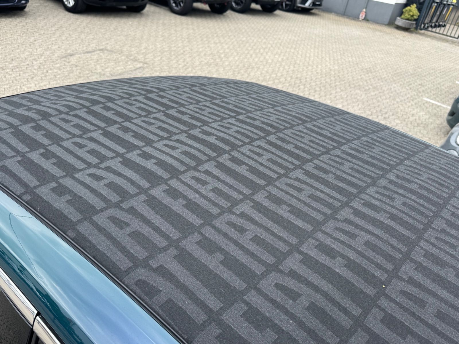 Fahrzeugabbildung Fiat 500 e La Prima/Leder/LED/R-Cam/ACC/Navi/SHZ